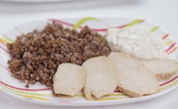 Una dieta sabrosa y eficaz a base de trigo sarraceno y pollo: perder peso sin dañar la salud