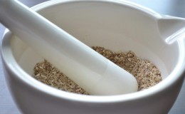 Os benefícios e malefícios da farinha de aveia para o corpo e o escopo do produto