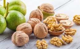 Les avantages et les inconvénients des noix pour les femmes