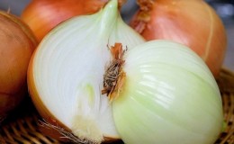 The incredible benefits of onions for men