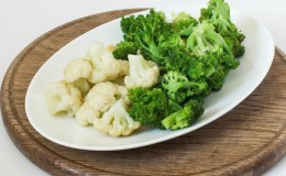 Mga pagkakaiba sa pagitan ng broccoli at cauliflower