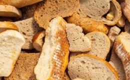 Domates ekmeği sosları için en iyi tarifler ve verimi artırmak için bunların doğru kullanılması