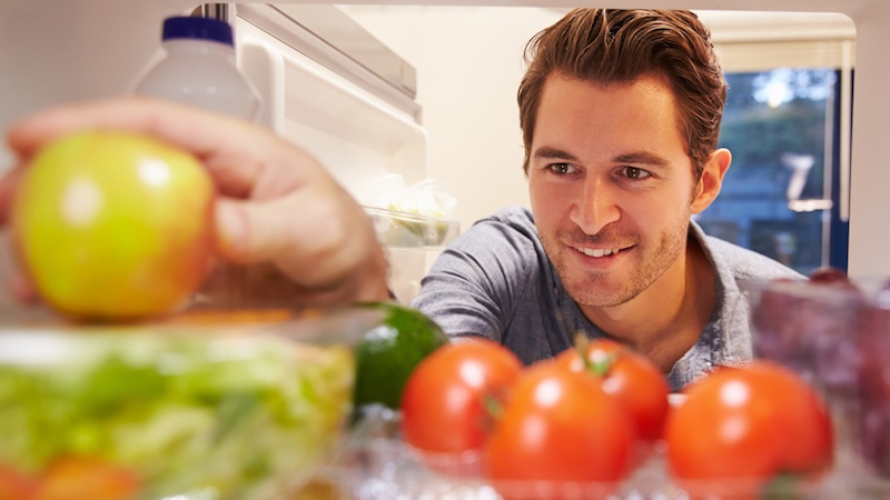 Uzun süre taze hasat: domatesler neden buzdolabında saklanamaz ve bunu nerede yapmak daha iyidir