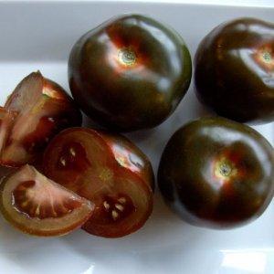 Muhteşem görünüm ve sıradışı tat: Kumato domatesleri ve yetiştiriciliğinin sırları