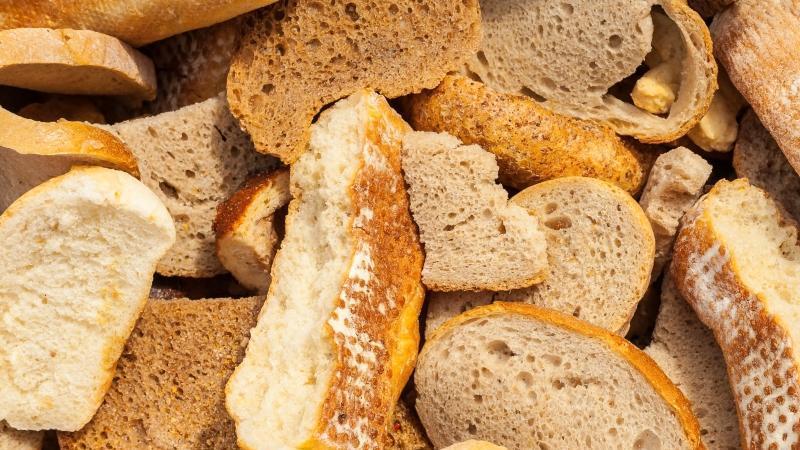 Domates ekmeği sosları için en iyi tarifler ve verimi artırmak için bunların doğru kullanılması