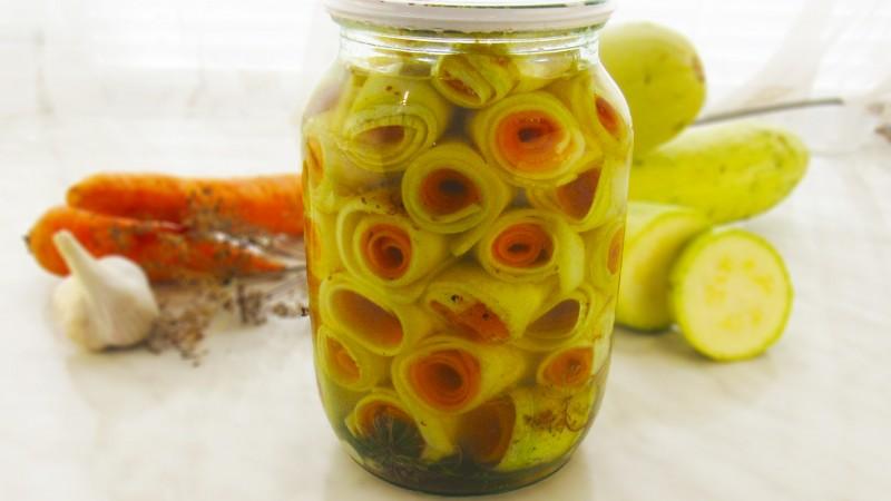 Cooking stocks of delicious snacks - how to marinate zucchini for the winter: the best recipes and tips