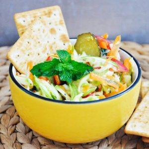 É possível comer abobrinha crua: benefícios e malefícios para o corpo, além de receitas de pratos à base de vegetais frescos