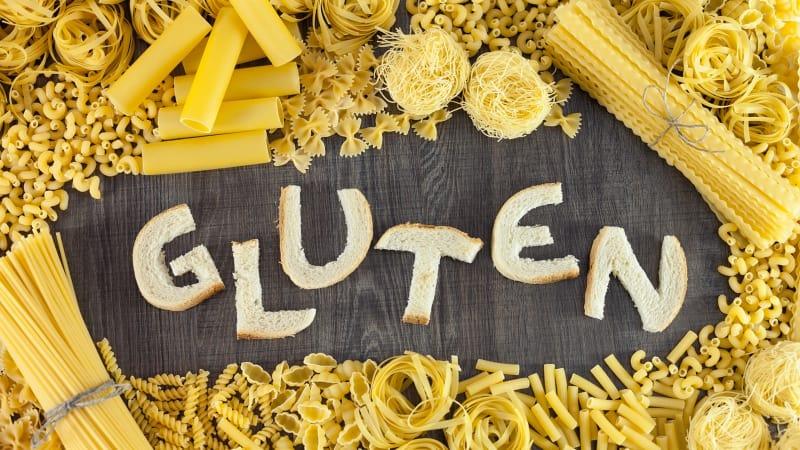 Does corn contain gluten, is it in corn grits and flour, and why is it so dangerous?