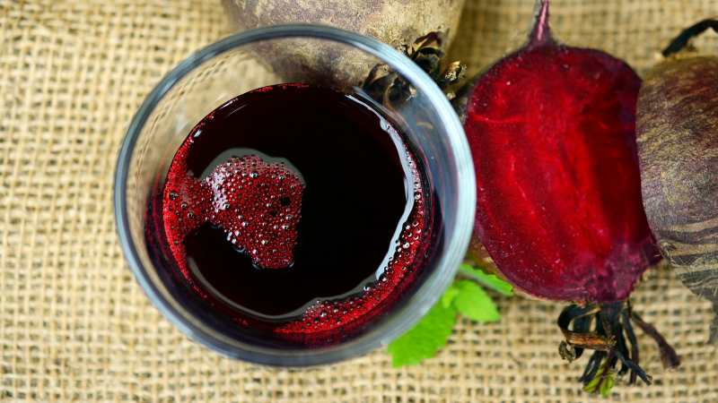 Beet juice for sinusitis: choose a recipe and apply it correctly