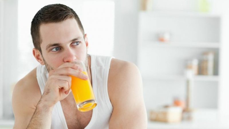 Por qué el jugo de calabaza es útil para los hombres: preparamos y consumimos una bebida curativa correctamente