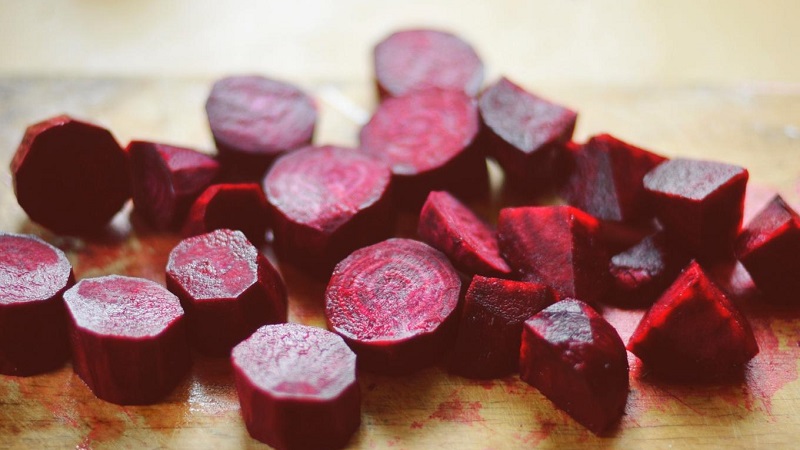 How to properly use beet broth for various diseases: benefits and harms