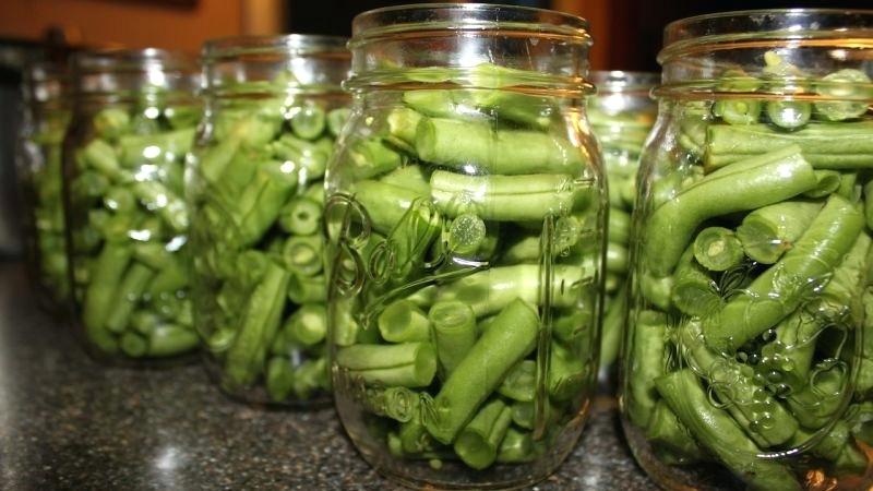 Nangungunang 10 pinakamahusay na mga recipe ng adobo na beans: gumawa kami ng masarap na paghahanda para sa taglamig gamit ang aming sariling mga kamay