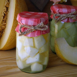 Top 8 der besten Rezepte zum Kochen von Melone in Sirup für den Winter in Dosen