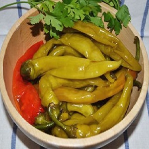 Paano magluto ng adobo na tsitsak pepper para sa taglamig: simpleng mga recipe at rekomendasyon para sa paghahanda at pag-iimbak
