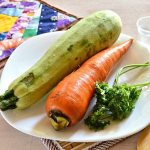 Paano gumawa ng instant na maalat na zucchini: ang pinakamahusay na mga paraan