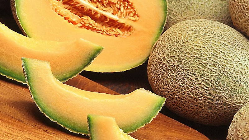 Est-il possible de manger un melon à jeun: avantages, inconvénients et contre-indications