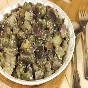 Ang pagluluto ng mga eggplants tulad ng mga kabute para sa taglamig: mga recipe na talagang hihilingin ng mga bisita