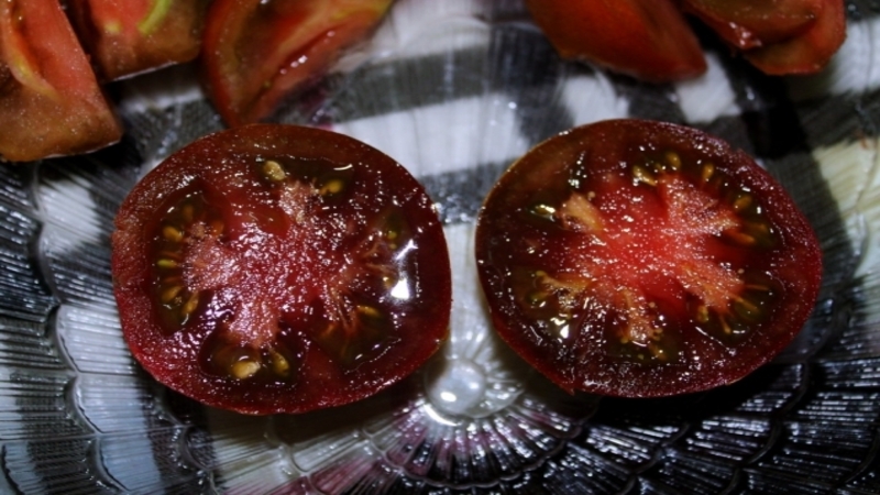 Heerlijk vers en net zo goed in bewaring - Black Gourmet-tomaat en de basisprincipes van het telen van deze variëteit