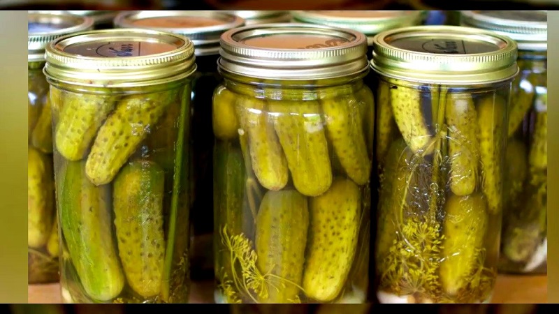 Hoe maak je aromatische en knapperige komkommers met mosterd voor de winter