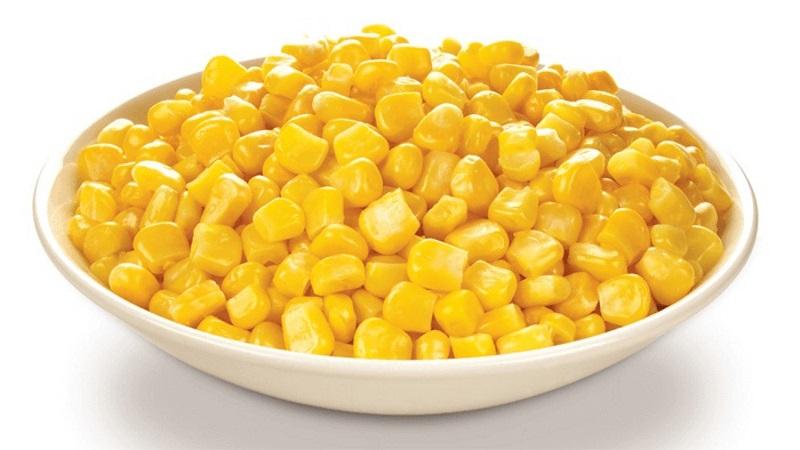 Conteúdo calórico do milho e características de sua composição: vitaminas, minerais e propriedades úteis da rainha dos campos