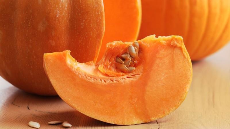 The benefits and harms of pumpkin seeds for women: therapeutic effect and rules for using pumpkin seeds