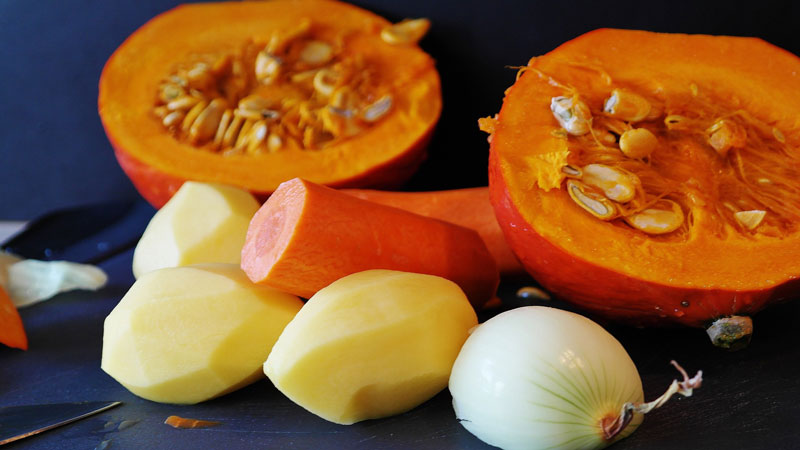 Haşlanmış balkabağının yararları ve zararları: Haşlanmış sebze hakkında iyi olan nedir, nasıl doğru pişirilir ve yenir