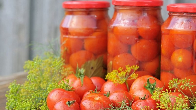 Hur man lagar läckra konserverade tomater för vintern i literburkar: ett urval av de bästa recepten