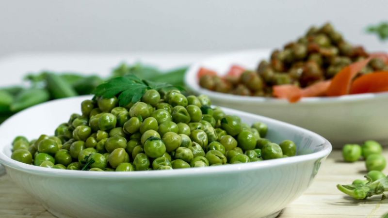 The simplest blanks: how to freeze green peas at home for the winter and what to cook from them later