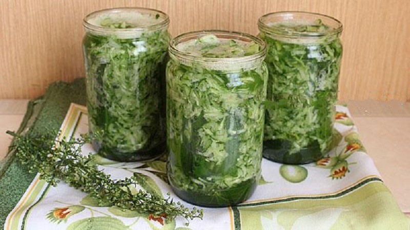 We close cucumbers in our own juice quickly and tasty