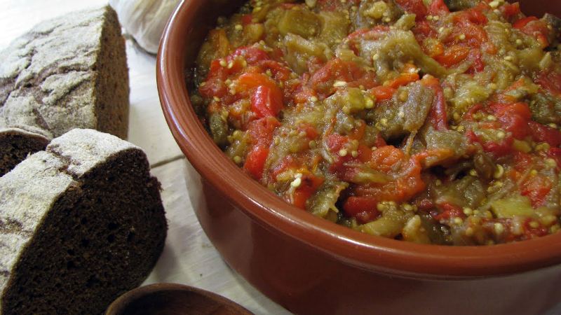How to cook eggplant caviar without vinegar for the winter at home