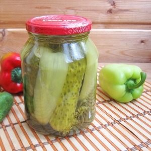 De lekkerste recepten voor het bewaren van komkommers voor de winter