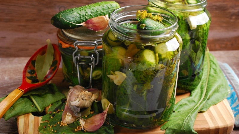 Najchutnejšie recepty na sladké uhorky na zimu na liter