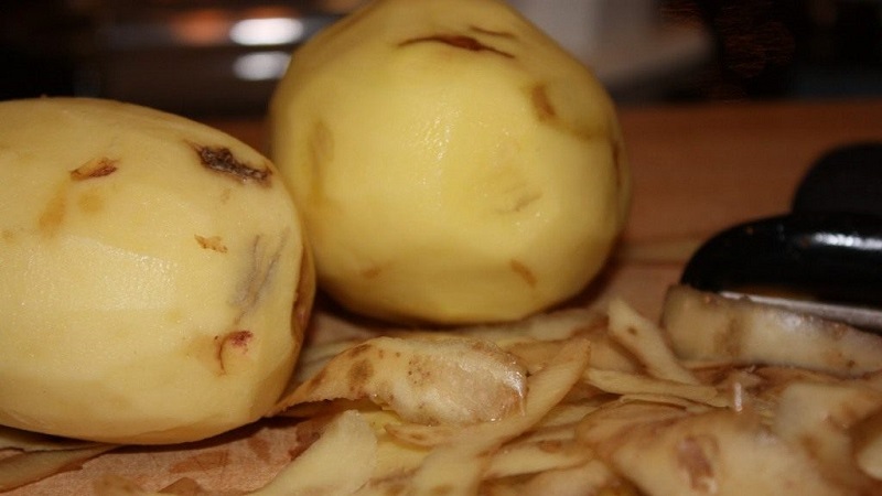 O que fazer se houver listras marrons dentro da batata