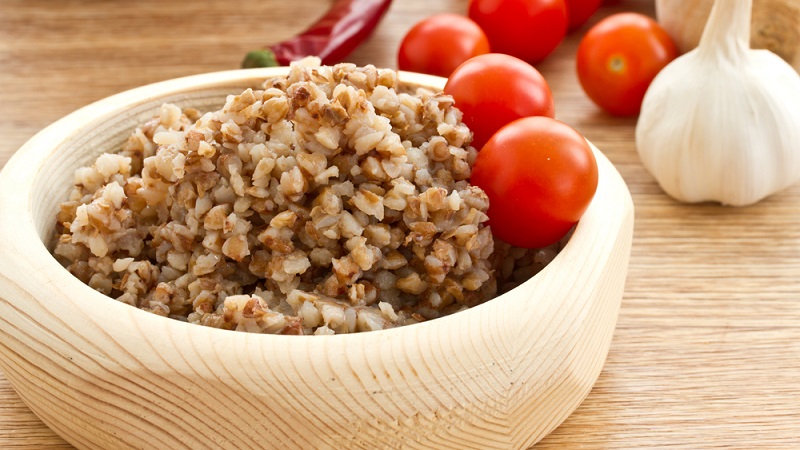 O que é trigo sarraceno não moído e como cozinhá-lo corretamente