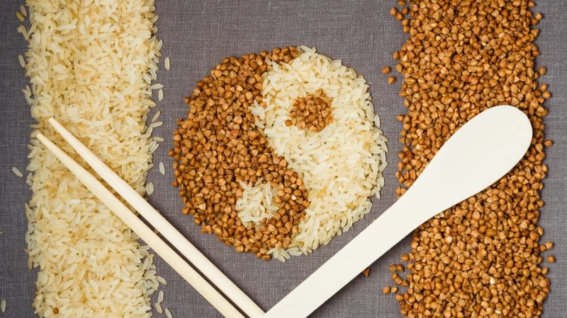 Cinderellas için hayat kesmek: pirincin karabuğdaydan hızlı bir şekilde ayrılması