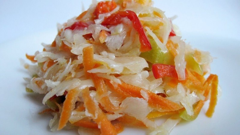 Paano magluto ng sauerkraut na may malunggay at karot masarap at simple