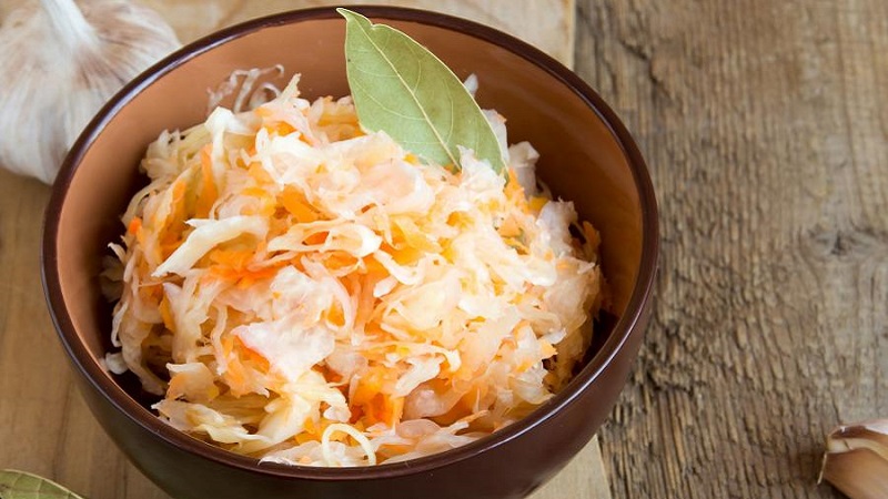 Mabilis at masarap na sauerkraut na mga recipe sa loob ng 3 araw