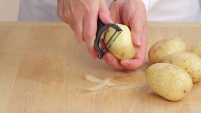 For which plants can potato peelings be used as fertilizer
