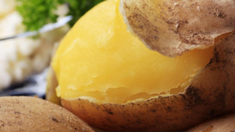 What to do if potato tubers become crumbly during cooking, and why this happens
