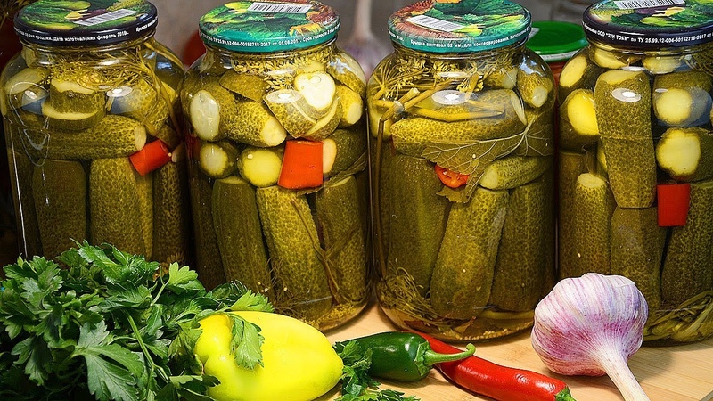 Is het mogelijk om zozulya-komkommers voor de winter in te maken en hoe je het lekker en eenvoudig kunt maken