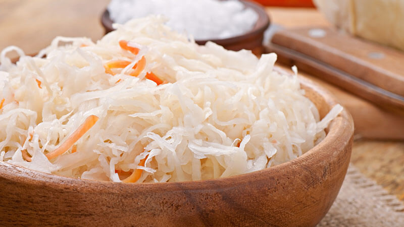 Ang teknolohiya sa pagluluto at ang pinakamahusay na mga recipe para sa sauerkraut na may asukal