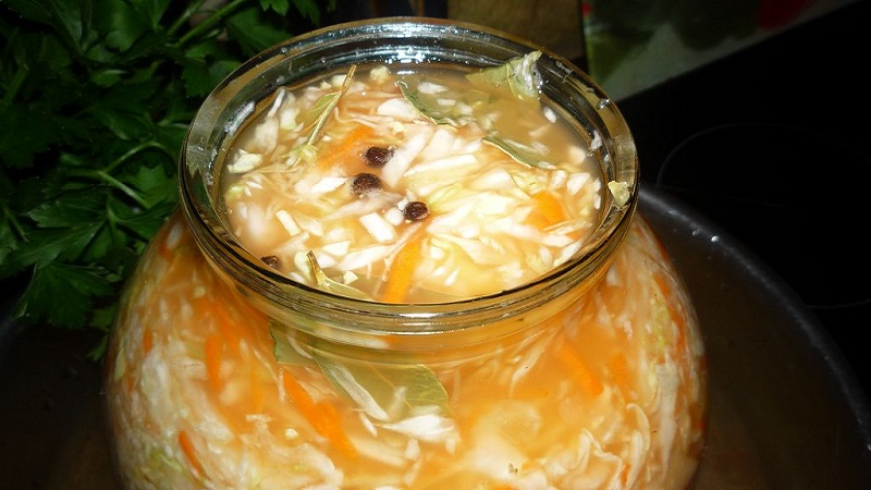 Recepty na chutné kapusta v 3 litrových nádobách na zimu a odporúčania na uskladnenie občerstvenia