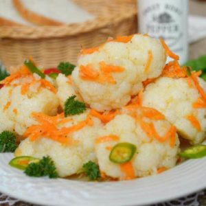 Paano maghanda ng Korean cauliflower para sa taglamig: isang klasikong recipe at mga pagkakaiba-iba nito