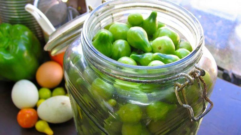 Hoe u thuis groene tomaten kunt maken: de beste recepten en kooktips
