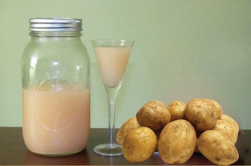 Wie man Kartoffelsaft gegen Sodbrennen nimmt