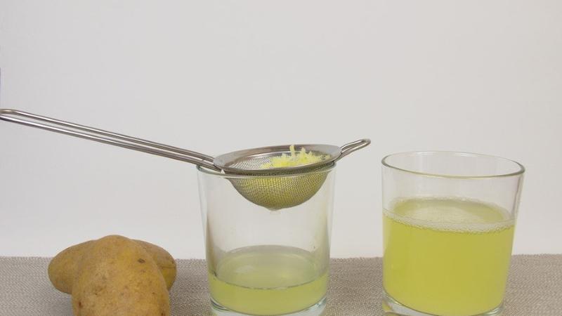 Wie man Kartoffelsaft gegen Sodbrennen nimmt