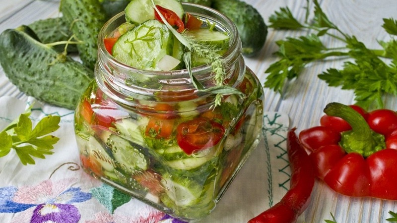 Heerlijke recepten voor winterbereidingen van overwoekerde komkommers - u zult uw vingers aflikken!