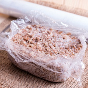 Shelf life of boiled buckwheat: how many days can be stored in the refrigerator or at room temperature