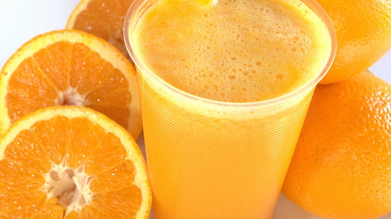 هل يمكنني شرب عصير البرتقال على معدة فارغة: فوائد ومضار الحمضيات الطازجة