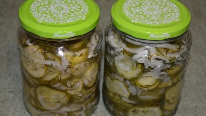 Πώς να μαγειρέψετε τα αγγούρια Nizhyn για το χειμώνα: συνταγές σαλάτας σύμφωνα με το GOST και άλλες επιλογές μαγειρέματος
